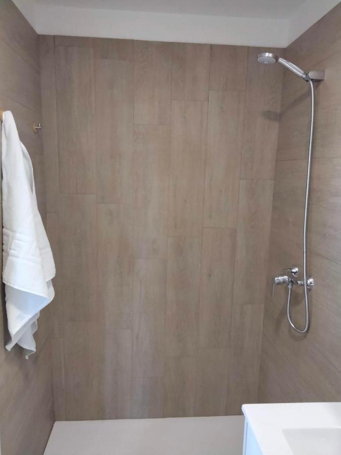 Anam Cara House Hostel Serantes  Bagian luar foto